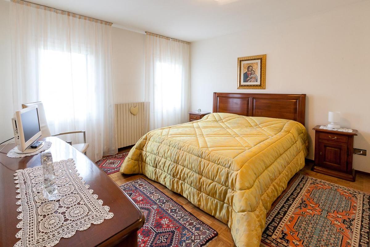 B&B Ca Dea Calle Vallà Eksteriør bilde
